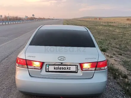 Hyundai Sonata 2005 года за 3 500 000 тг. в Караганда – фото 16