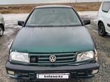 Volkswagen Vento 1995 годаfor600 000 тг. в Атырау – фото 5