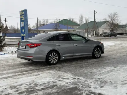 Hyundai Sonata 2015 года за 4 300 000 тг. в Актобе – фото 4