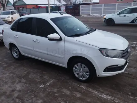 ВАЗ (Lada) Granta 2190 2019 года за 4 600 000 тг. в Актобе – фото 2