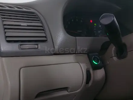 Toyota Camry 2001 года за 3 590 000 тг. в Астана – фото 27