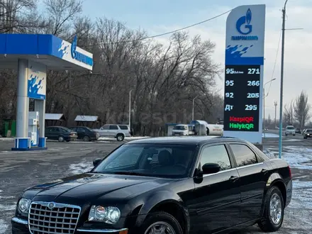 Chrysler 300C 2005 года за 4 500 000 тг. в Алматы – фото 3