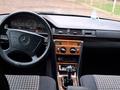 Mercedes-Benz E 200 1993 годаfor2 700 000 тг. в Тараз – фото 3