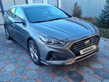 Hyundai Sonata 2018 года за 10 500 000 тг. в Талдыкорган