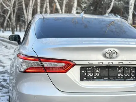 Toyota Camry 2018 года за 12 950 000 тг. в Алматы – фото 8