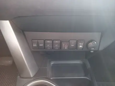 Toyota RAV4 2018 года за 13 500 000 тг. в Караганда – фото 18