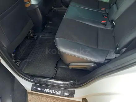 Toyota RAV4 2018 года за 13 500 000 тг. в Караганда – фото 20