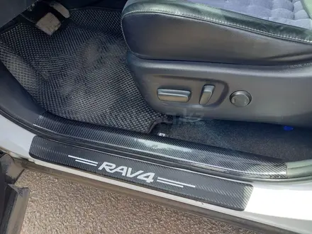 Toyota RAV4 2018 года за 13 500 000 тг. в Караганда – фото 21