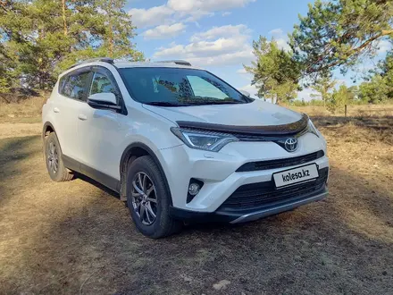 Toyota RAV4 2018 года за 13 500 000 тг. в Караганда – фото 3