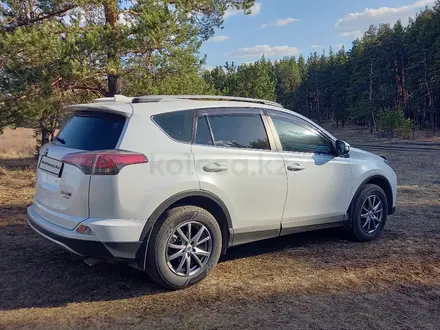 Toyota RAV4 2018 года за 13 500 000 тг. в Караганда – фото 4