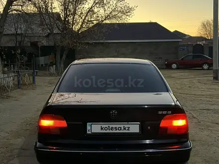 BMW 528 1997 года за 2 300 000 тг. в Байконыр