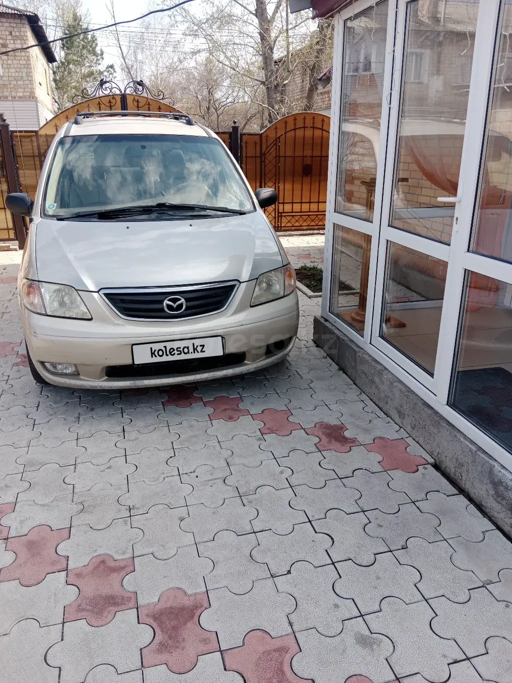 Mazda MPV, 2000