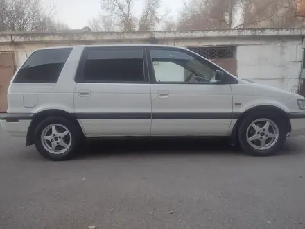 Mitsubishi Space Wagon 1992 года за 1 600 000 тг. в Алматы – фото 2