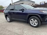 Toyota RAV4 2021 годаfor14 500 000 тг. в Астана – фото 3