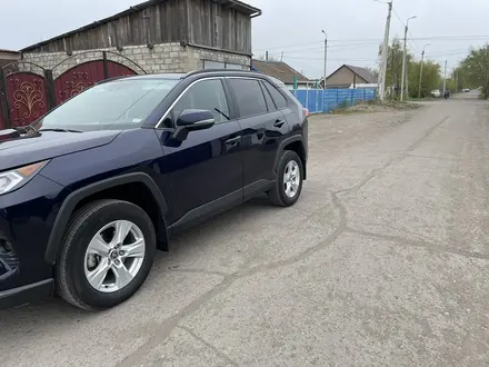 Toyota RAV4 2021 года за 14 500 000 тг. в Астана – фото 4