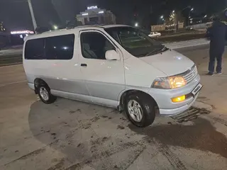 Toyota HiAce Regius, 1997