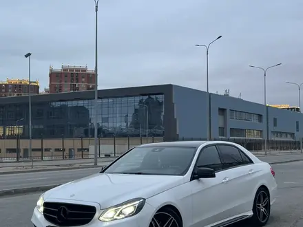 Mercedes-Benz E 200 2014 года за 12 500 000 тг. в Актау