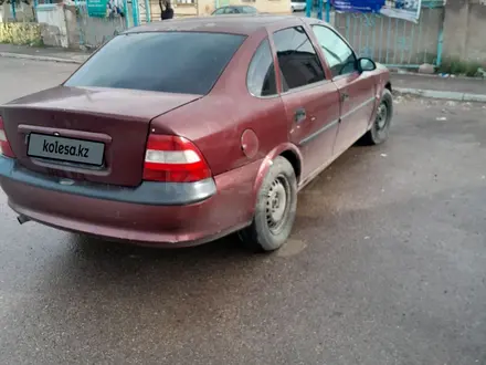 Opel Vectra 1995 года за 670 000 тг. в Тараз – фото 2