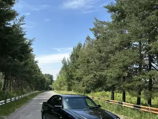 Mercedes-Benz E 320