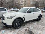 Infiniti QX70 2014 года за 15 900 000 тг. в Алматы – фото 4