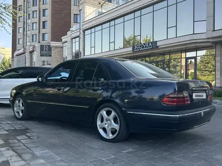 Mercedes-Benz E 280 2000 года за 4 600 000 тг. в Шымкент – фото 2