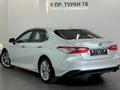 Toyota Camry Luxe 2018 годаүшін12 900 000 тг. в Астана – фото 2