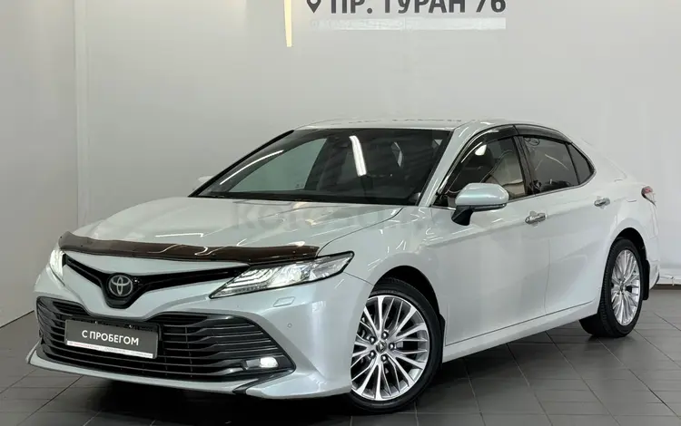 Toyota Camry Luxe 2018 годаүшін12 900 000 тг. в Астана