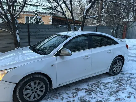 Chevrolet Cruze 2012 года за 2 900 000 тг. в Алматы – фото 3