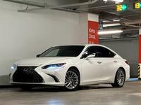 Lexus ES 250 2021 года за 33 500 000 тг. в Алматы