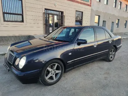 Mercedes-Benz E 230 1996 года за 2 500 000 тг. в Шиели – фото 3