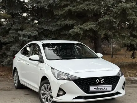 Hyundai Solaris 2022 года за 7 990 000 тг. в Костанай