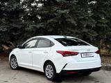 Hyundai Solaris 2022 года за 8 300 000 тг. в Костанай – фото 5