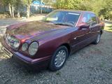 Mercedes-Benz E 200 1997 года за 2 500 000 тг. в Костанай – фото 2