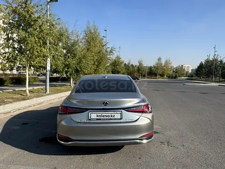 Lexus ES 250 2022 года за 21 900 000 тг. в Астана – фото 4