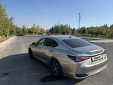Lexus ES 250 2022 года за 21 900 000 тг. в Астана – фото 5