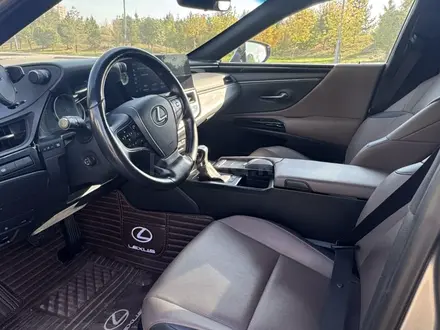 Lexus ES 250 2022 года за 21 900 000 тг. в Астана – фото 7