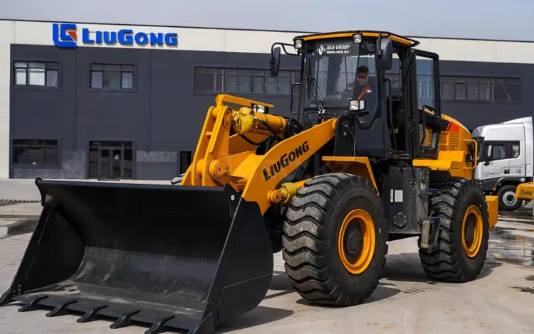 LiuGong  Фронтальный погрузчик LiuGong CLG 855 2026 года за 23 200 000 тг. в Костанай
