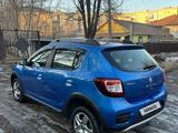 Renault Sandero Stepway 2015 года за 4 900 000 тг. в Караганда – фото 3