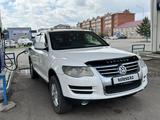 Volkswagen Touareg 2007 года за 5 990 000 тг. в Петропавловск