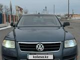 Volkswagen Touareg 2004 годаүшін4 000 000 тг. в Мойынкум