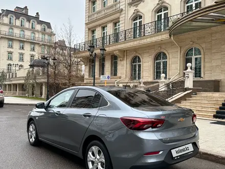 Chevrolet Onix 2023 года за 7 500 000 тг. в Астана – фото 2