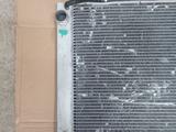 Радиатор основной на БМВ Е66 4,0 объем за 55 000 тг. в Алматы – фото 2