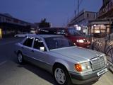 Mercedes-Benz E 230 1992 года за 2 200 000 тг. в Шымкент