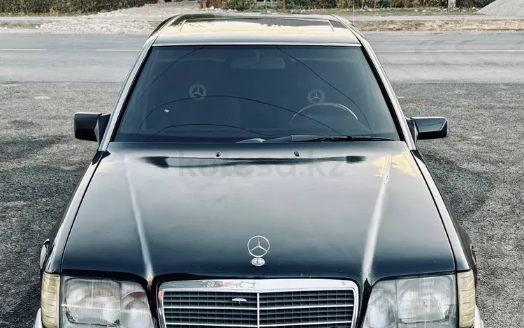 Mercedes-Benz E 220 1994 года за 1 800 000 тг. в Шымкент
