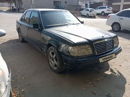 Mercedes-Benz E 200 1994 года за 1 100 000 тг. в Жезказган