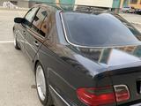 Mercedes-Benz E 430 2001 годаүшін4 700 000 тг. в Актау – фото 2