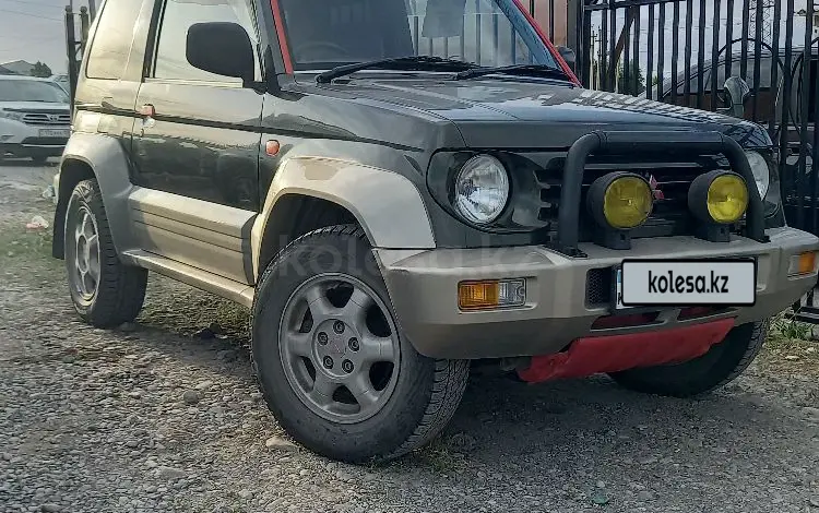 Mitsubishi Pajero Junior 1997 годаfor2 700 000 тг. в Шымкент