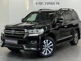 Toyota Land Cruiser Luxe 2020 года за 44 900 000 тг. в Астана