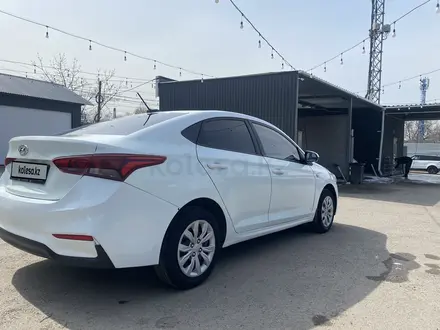 Hyundai Accent 2018 года за 6 500 000 тг. в Алматы – фото 9