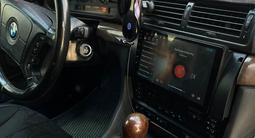 BMW 728 1998 года за 3 300 000 тг. в Актау – фото 2